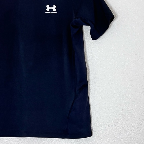 Under Armour | Fitted black short sleeve athletic tee size youth large - Picture 2 of 8